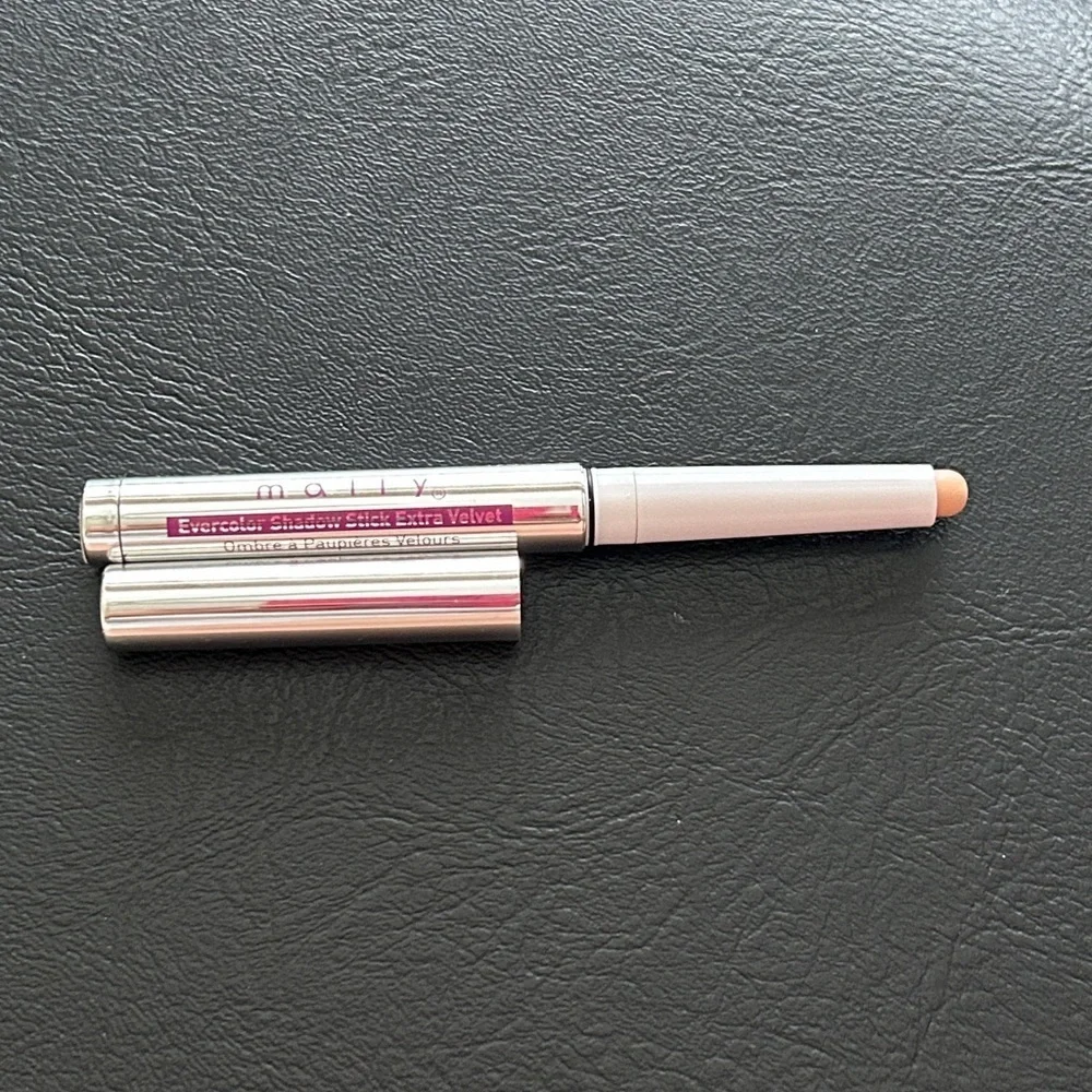 Mally Beauty Evercolor Eyeshadow Stick (IVORY) - Matte - BRAND NEW